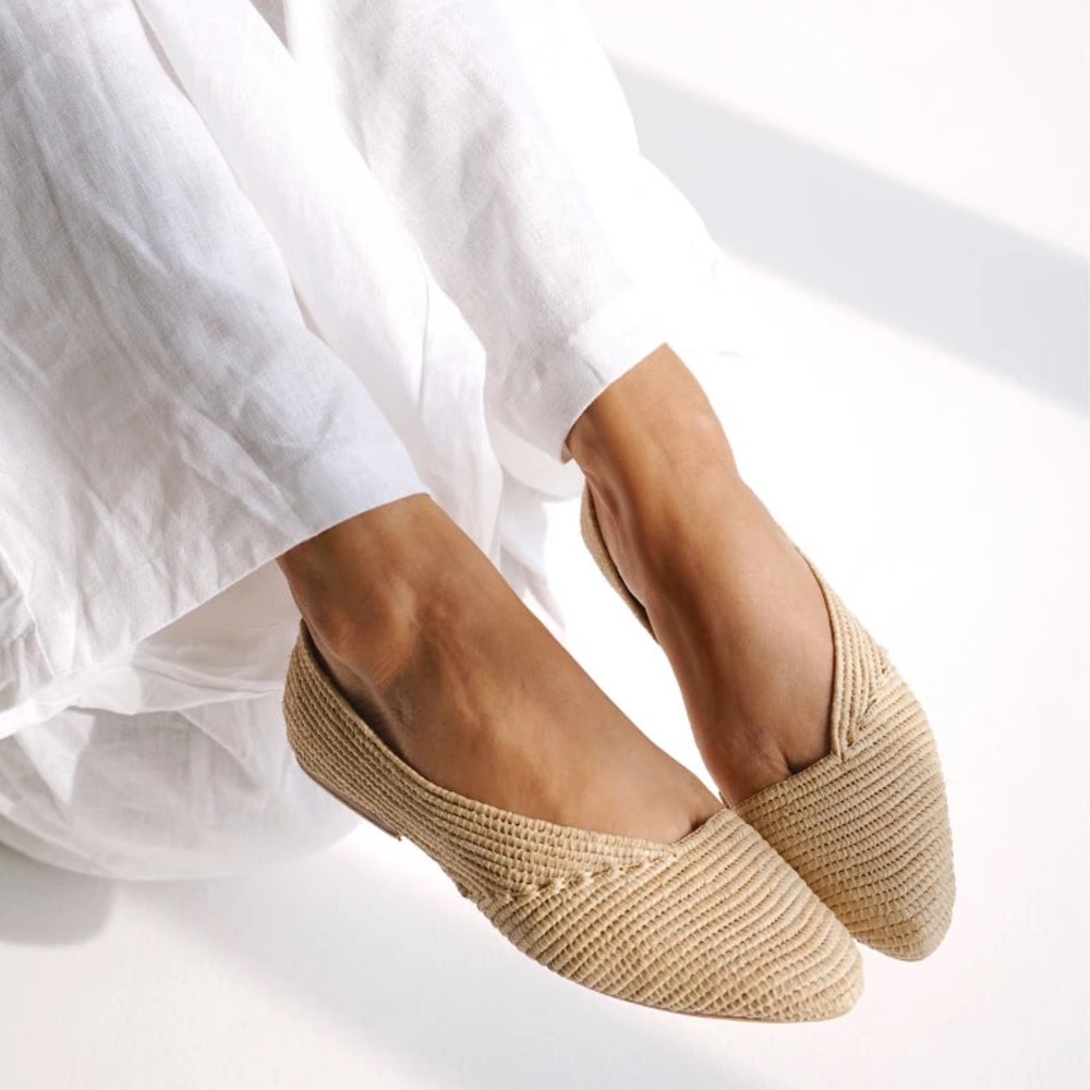 Bulibasha Ayyur shoe in tan. Size 39.